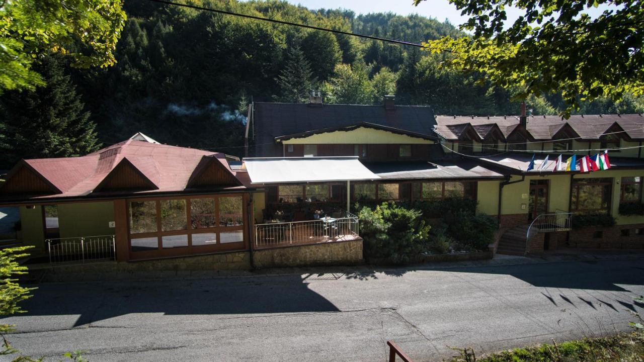 Hotel Somka Drienica Екстериор снимка