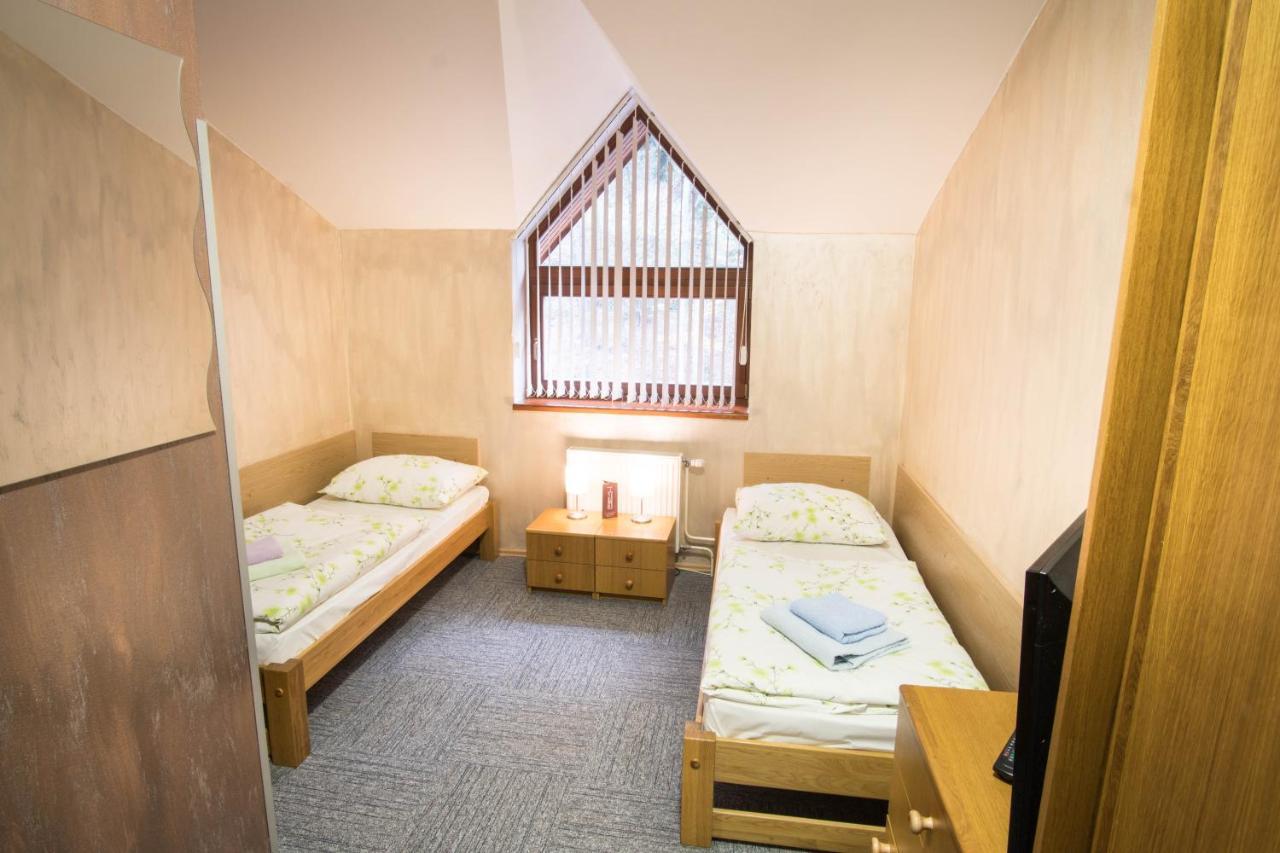 Hotel Somka Drienica Екстериор снимка