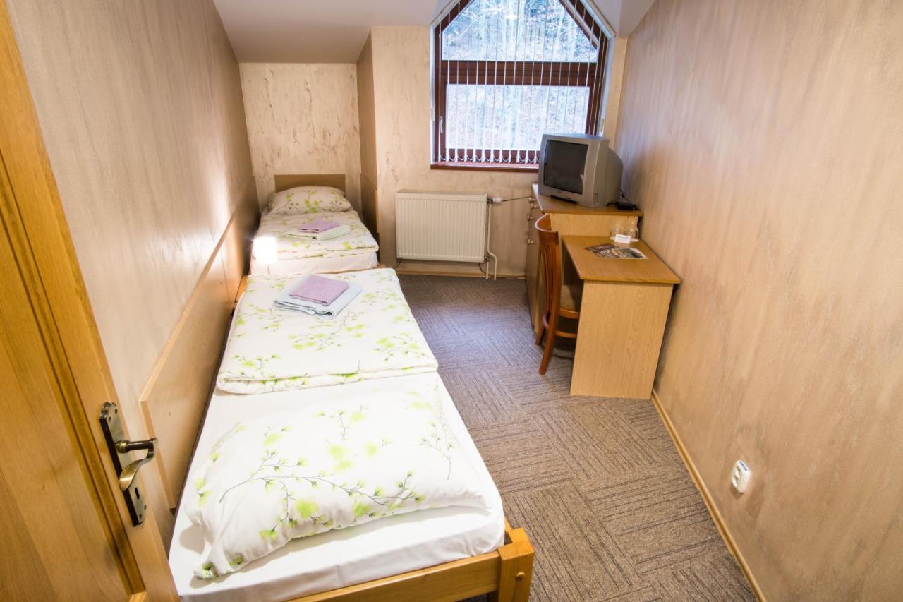 Hotel Somka Drienica Екстериор снимка