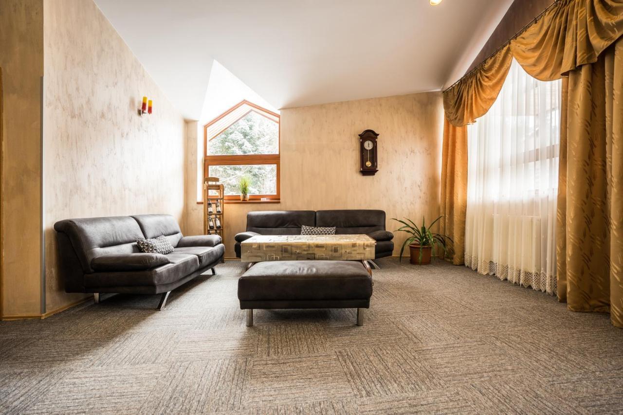 Hotel Somka Drienica Екстериор снимка
