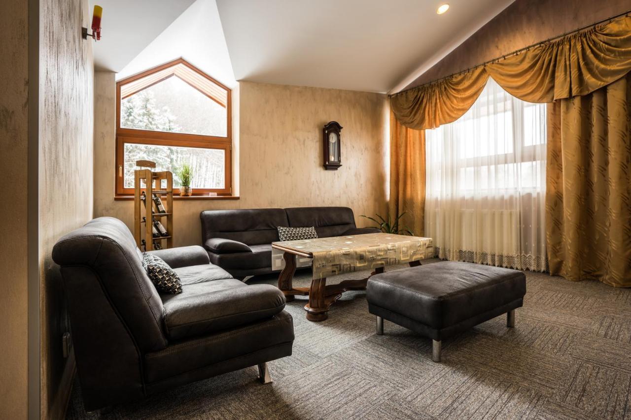 Hotel Somka Drienica Екстериор снимка
