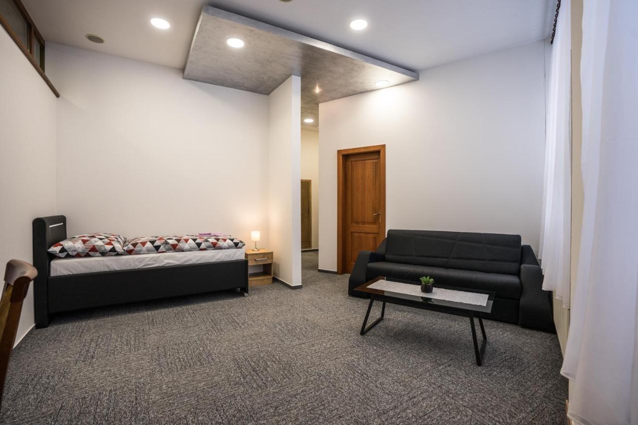 Hotel Somka Drienica Екстериор снимка