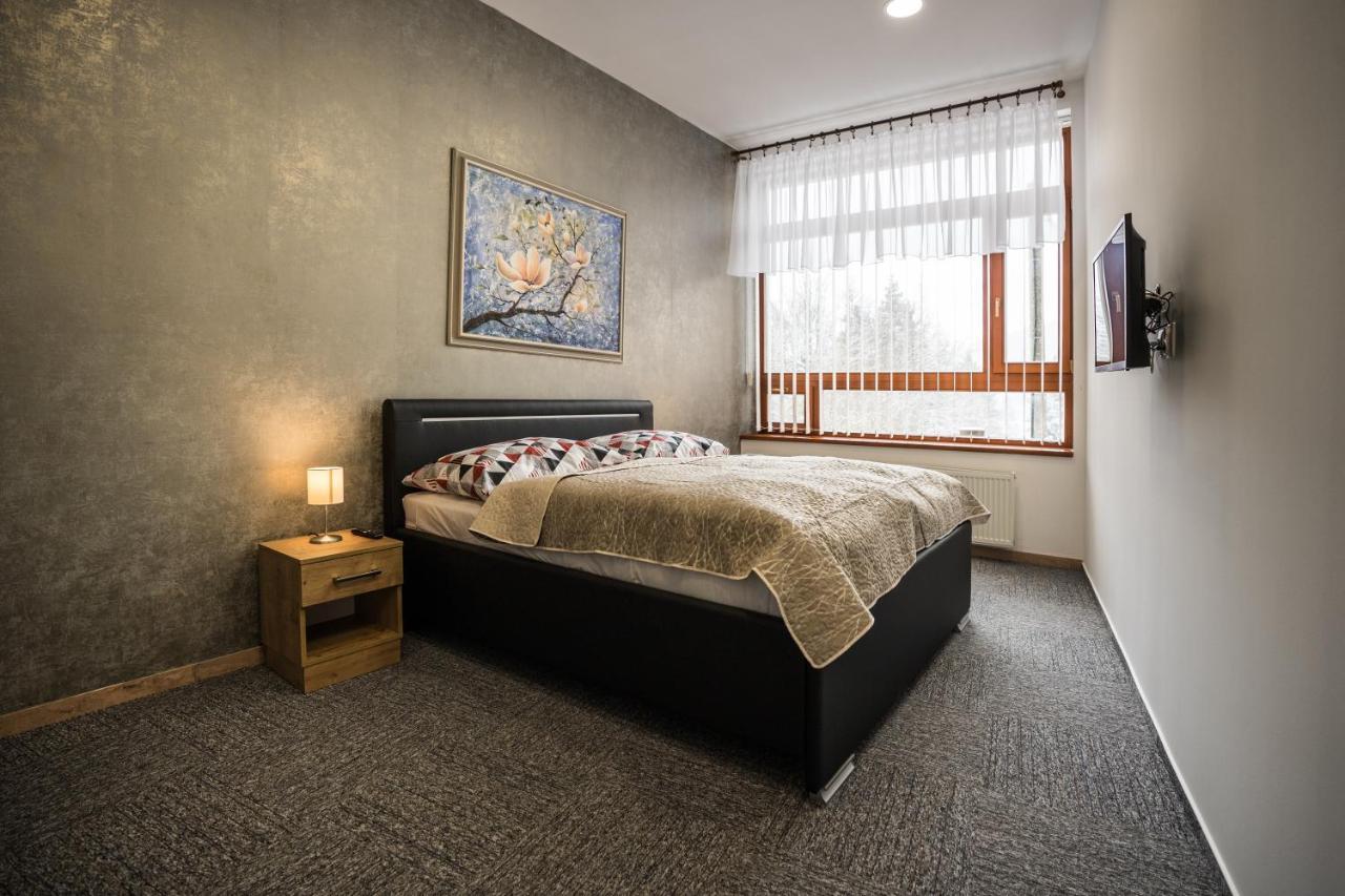 Hotel Somka Drienica Екстериор снимка