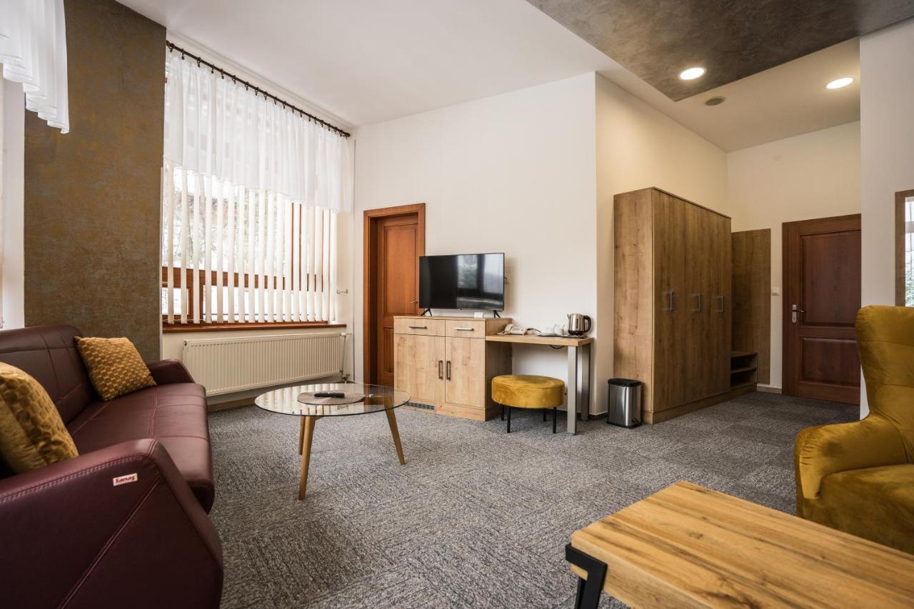Hotel Somka Drienica Екстериор снимка