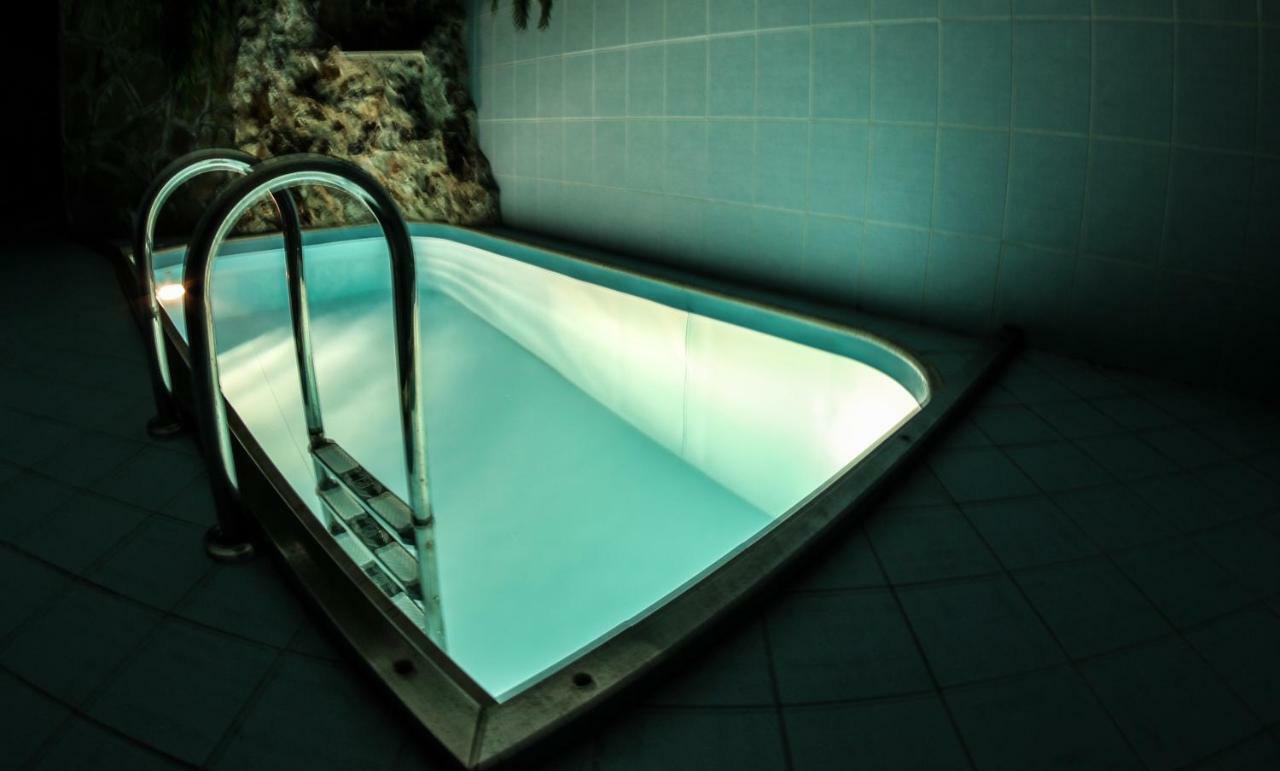 Hotel Somka Drienica Екстериор снимка