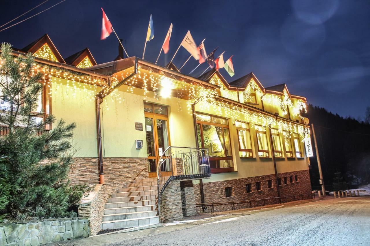 Hotel Somka Drienica Екстериор снимка